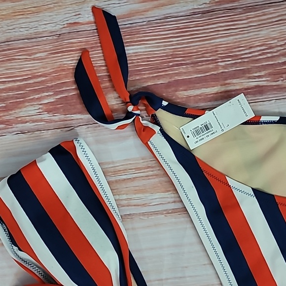 Old Navy striped bikini - Picture 4 of 10